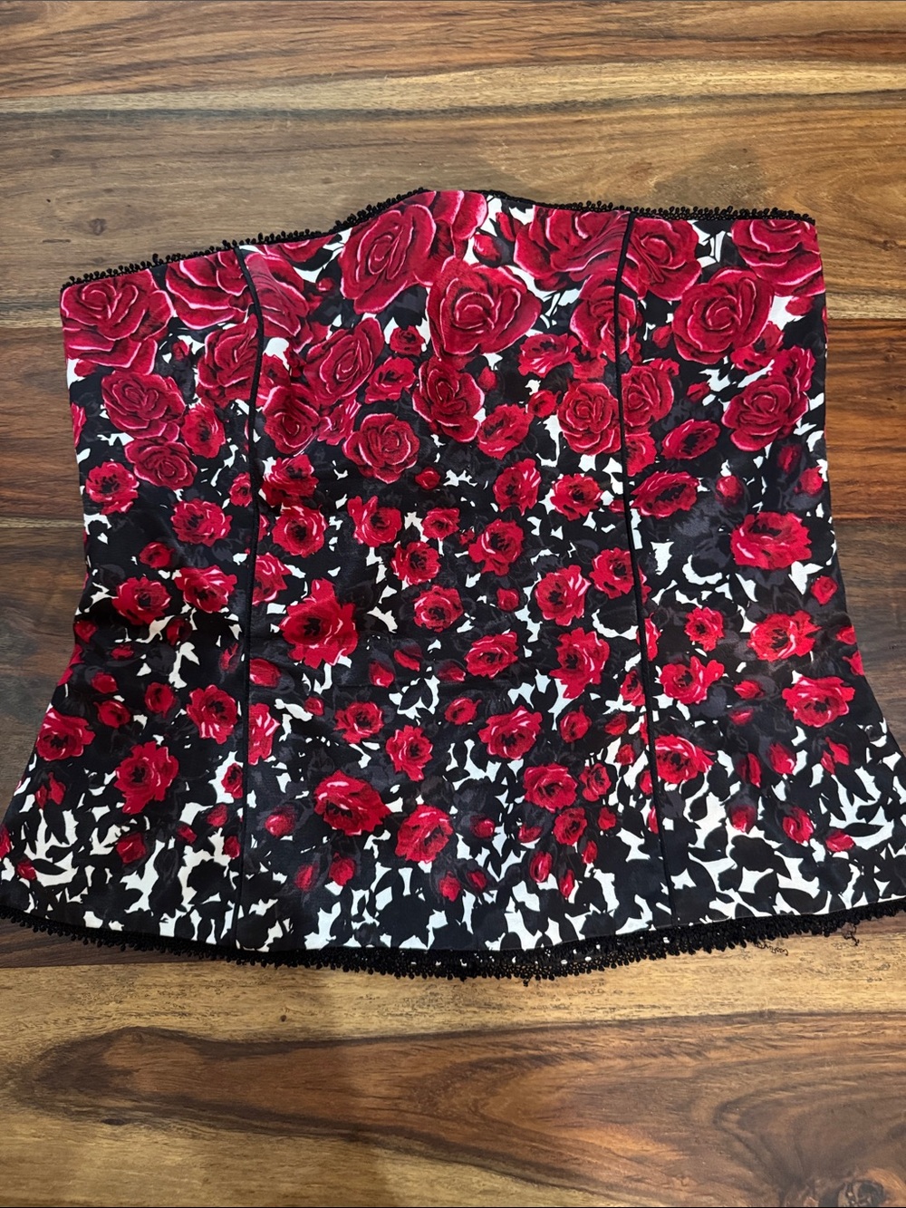 White House Black Market Red Rose Print Strapless Bustier Top. Size 12.